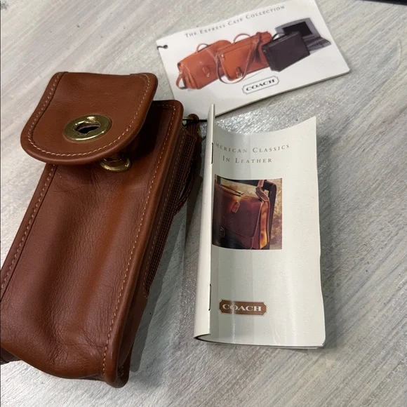 Vintage Coach Tan Leather Pouch/cell phone case with Gold Turnlock-NWT - Picture 9 of 12